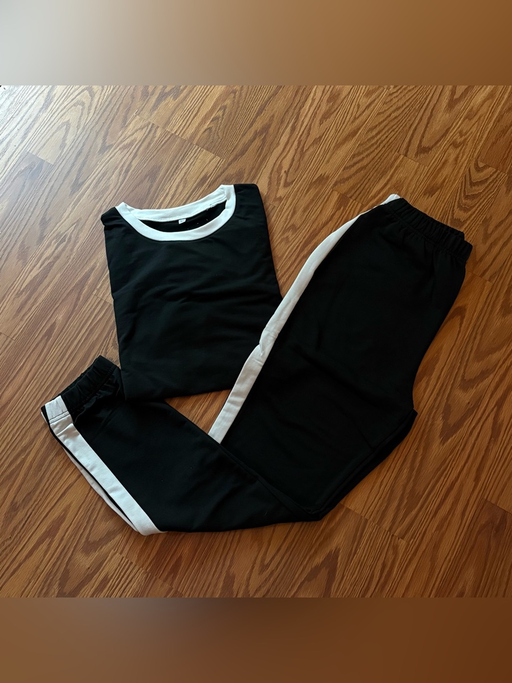 Unbranded Women’s Medium Black Two Piece Lounge Set NWOT
